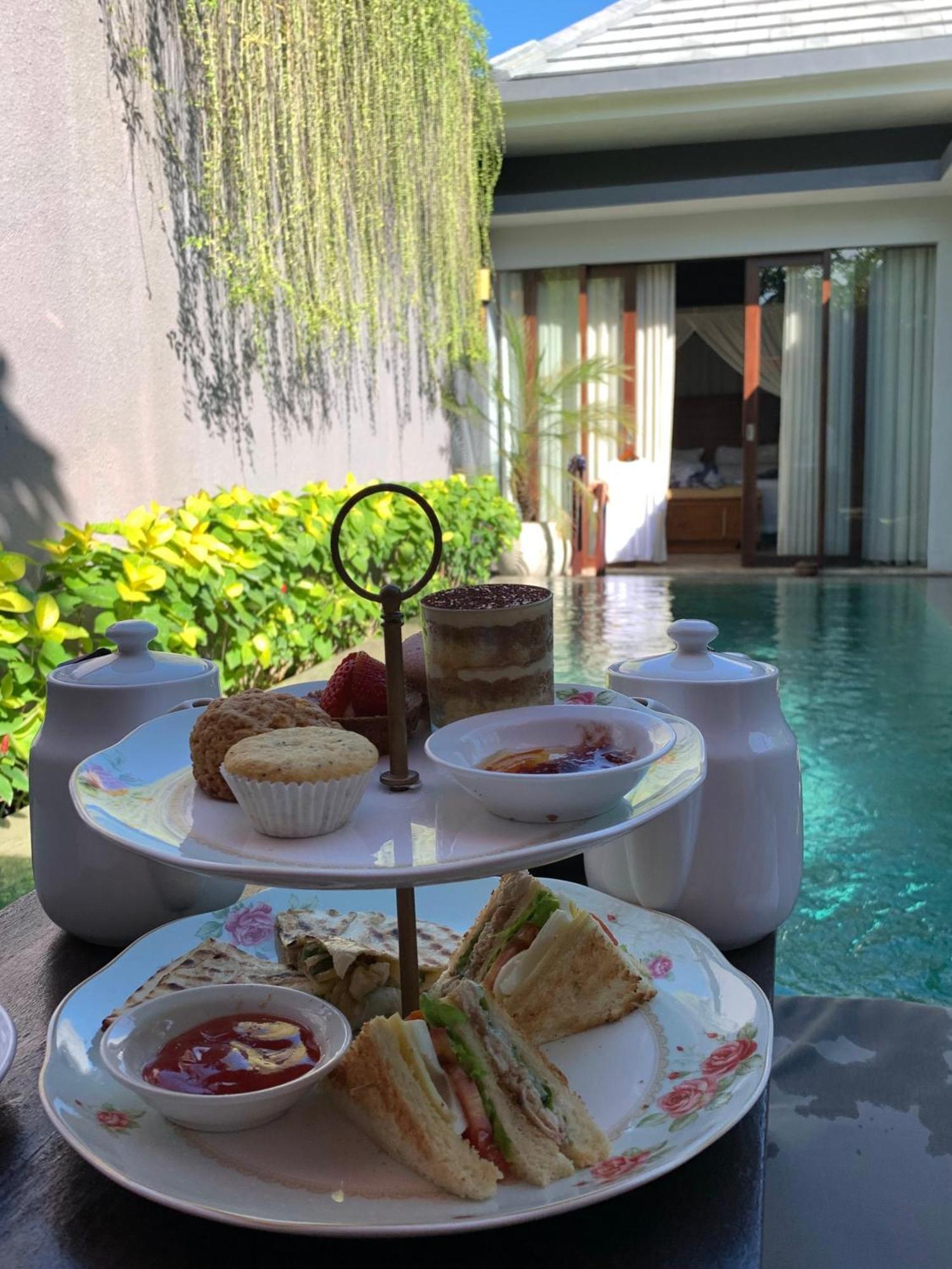 Seminyak Icon - By Karaniya Experience - Chse Certified Villa Ngoại thất bức ảnh